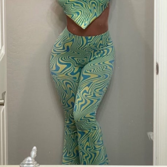 Funky Rave Patterned Flare Pants - Picture 5 of 5